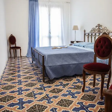 L' Arena - Sicilian Style 140 Mq Flat With Balcony And Arena Seeview カステッランマーレ・デル・ゴルフォ