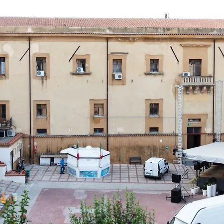 L' Arena - Sicilian Style 140 Mq Flat With Balcony And Arena Seeview Apartament Castellammare del Golfo