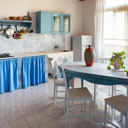L' Arena - Sicilian Style 140 Mq Flat With Balcony And Arena Seeview * カステッランマーレ・デル・ゴルフォ