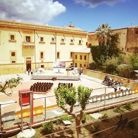 L' Arena - Sicilian Style 140 Mq Flat With Balcony And Arena Seeview